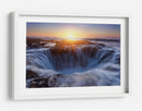 Cascada oceánica de la hora dorada - Miles Morgan | Cuadro decorativo de Canvas Lab