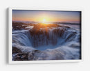 Cascada oceánica de la hora dorada - Miles Morgan | Cuadro decorativo de Canvas Lab