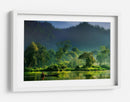 Lago del bosque brumoso - hardibudi | Cuadro decorativo de Canvas Lab