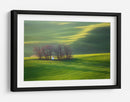 Capilla en los campos verdes - Krzysztof Browko | Cuadro decorativo de Canvas Lab