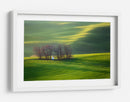 Capilla en los campos verdes - Krzysztof Browko | Cuadro decorativo de Canvas Lab