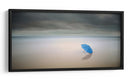 Sombrilla azul solitaria - Paulo Dias | Cuadro decorativo de Canvas Lab