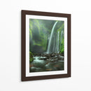 Arroyo con cascada de un verde exuberante - Adhi Prayoga | Cuadro decorativo de Canvas Lab