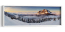 La montaña dorada sobre las nubes - Tomas Sereda | Cuadro decorativo de Canvas Lab