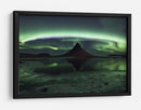 Reflejo de la aurora boreal de Kirkjufell - Philip Eaglesfield | Cuadro decorativo de Canvas Lab