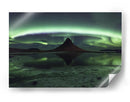 Reflejo de la aurora boreal de Kirkjufell - Philip Eaglesfield | Cuadro decorativo de Canvas Lab