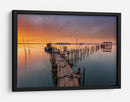 Muelle rústico con puesta de sol dorada - Alvaro Roxo | Cuadro decorativo de Canvas Lab