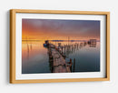Muelle rústico con puesta de sol dorada - Alvaro Roxo | Cuadro decorativo de Canvas Lab