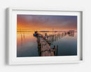Muelle rústico con puesta de sol dorada - Alvaro Roxo | Cuadro decorativo de Canvas Lab