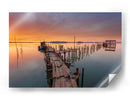 Muelle rústico con puesta de sol dorada - Alvaro Roxo | Cuadro decorativo de Canvas Lab
