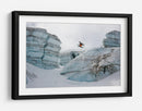 Esquiador saltando sobre el glaciar - Tristan Shu | Cuadro decorativo de Canvas Lab