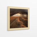 Relámpago sobre un campo de heno - Nicolas Schumacher | Cuadro decorativo de Canvas Lab