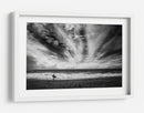 El surfista solitario y el vasto cielo - Lorenzo Grifantini | Cuadro decorativo de Canvas Lab