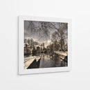 Cisnes de los canales en invierno - Yvette Depaepe | Cuadro decorativo de Canvas Lab