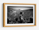 Joven aficionado apunta en el estadio - Clemens Geiger | Cuadro decorativo de Canvas Lab