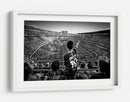 Joven aficionado apunta en el estadio - Clemens Geiger | Cuadro decorativo de Canvas Lab