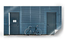 Muro de rejilla para bicicletas urbanas - Linda Wride | Cuadro decorativo de Canvas Lab