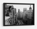 Mujer elegante en la azotea de la ciudad - Alejandro Marcos | Cuadro decorativo de Canvas Lab