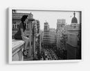 Mujer elegante en la azotea de la ciudad - Alejandro Marcos | Cuadro decorativo de Canvas Lab
