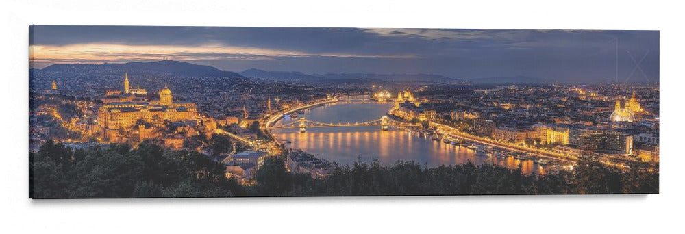 Panorama nocturno de Budapest - Thomas D Morkeberg | Cuadro decorativo de Canvas Lab