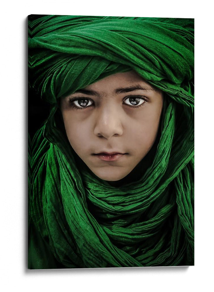 Niño con turbante verde - Saeed Dhahi | Cuadro decorativo de Canvas Lab
