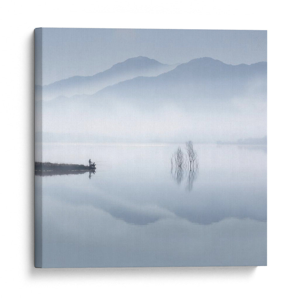 Pescador del lago brumoso - Jose Beut | Cuadro decorativo de Canvas Lab