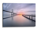 Puesta de sol en un puente tranquilo - Jesus M. Garcia | Cuadro decorativo de Canvas Lab