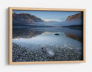 Reflejo del lago de la montaña brumosa - Bor | Cuadro decorativo de Canvas Lab