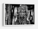 Retrato de mujer tribal adornada - Vedran Vidak | Cuadro decorativo de Canvas Lab
