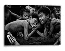 Un reñido pulso infantil - Adhi Prayoga | Cuadro decorativo de Canvas Lab