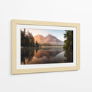 Amanecer en el lago brumoso de la montaña - Daniel Gastager | Cuadro decorativo de Canvas Lab