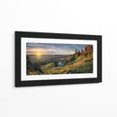 Amanecer dorado en Old Man Storr - Christian Schweiger | Cuadro decorativo de Canvas Lab