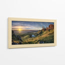 Amanecer dorado en Old Man Storr - Christian Schweiger | Cuadro decorativo de Canvas Lab