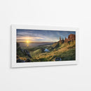 Amanecer dorado en Old Man Storr - Christian Schweiger | Cuadro decorativo de Canvas Lab