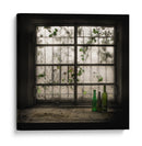 Botellas olvidadas en la ventana - Vito Guarino | Cuadro decorativo de Canvas Lab