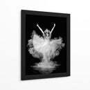 Danza de polvo etéreo: manos arriba - Pauline Pentony MA | Cuadro decorativo de Canvas Lab