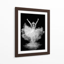 Danza de polvo etéreo: manos arriba - Pauline Pentony MA | Cuadro decorativo de Canvas Lab