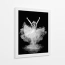 Danza de polvo etéreo: manos arriba - Pauline Pentony MA | Cuadro decorativo de Canvas Lab