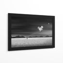 El hombre y los relojes voladores - Swarnendu Ghosh | Cuadro decorativo de Canvas Lab