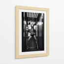 Glamour en ascensor monocromático - Martin Krystynek MQEP | Cuadro decorativo de Canvas Lab