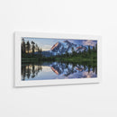 Majestuoso reflejo de la montaña - James K. Papp | Cuadro decorativo de Canvas Lab