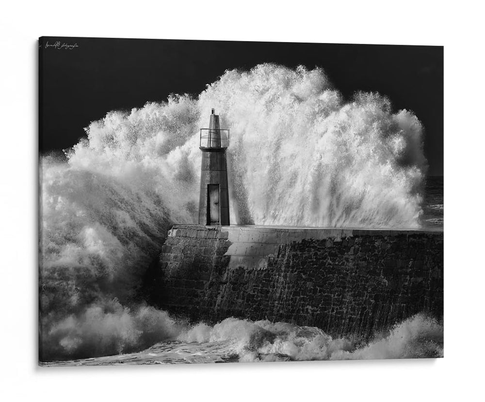 Olas de tormenta en el faro - Alejandro Garcia Bernardo | Cuadro decorativo de Canvas Lab