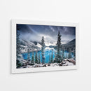 Montañas azules de invierno - Trevor Cole | Cuadro decorativo de Canvas Lab