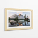 Lago de la montaña brumosa - Daniel Gastager | Cuadro decorativo de Canvas Lab