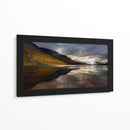 Reflejo de montaña iluminado por el sol - John Fan | Cuadro decorativo de Canvas Lab
