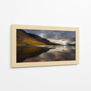 Reflejo de montaña iluminado por el sol - John Fan | Cuadro decorativo de Canvas Lab