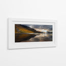 Reflejo de montaña iluminado por el sol - John Fan | Cuadro decorativo de Canvas Lab
