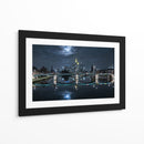 Reflejos de la ciudad a la luz de la luna - Mike | Cuadro decorativo de Canvas Lab