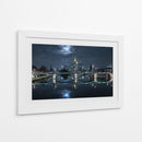 Reflejos de la ciudad a la luz de la luna - Mike | Cuadro decorativo de Canvas Lab