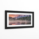 Reflejo del lago de la montaña brumosa - Andreas Wonisch | Cuadro decorativo de Canvas Lab